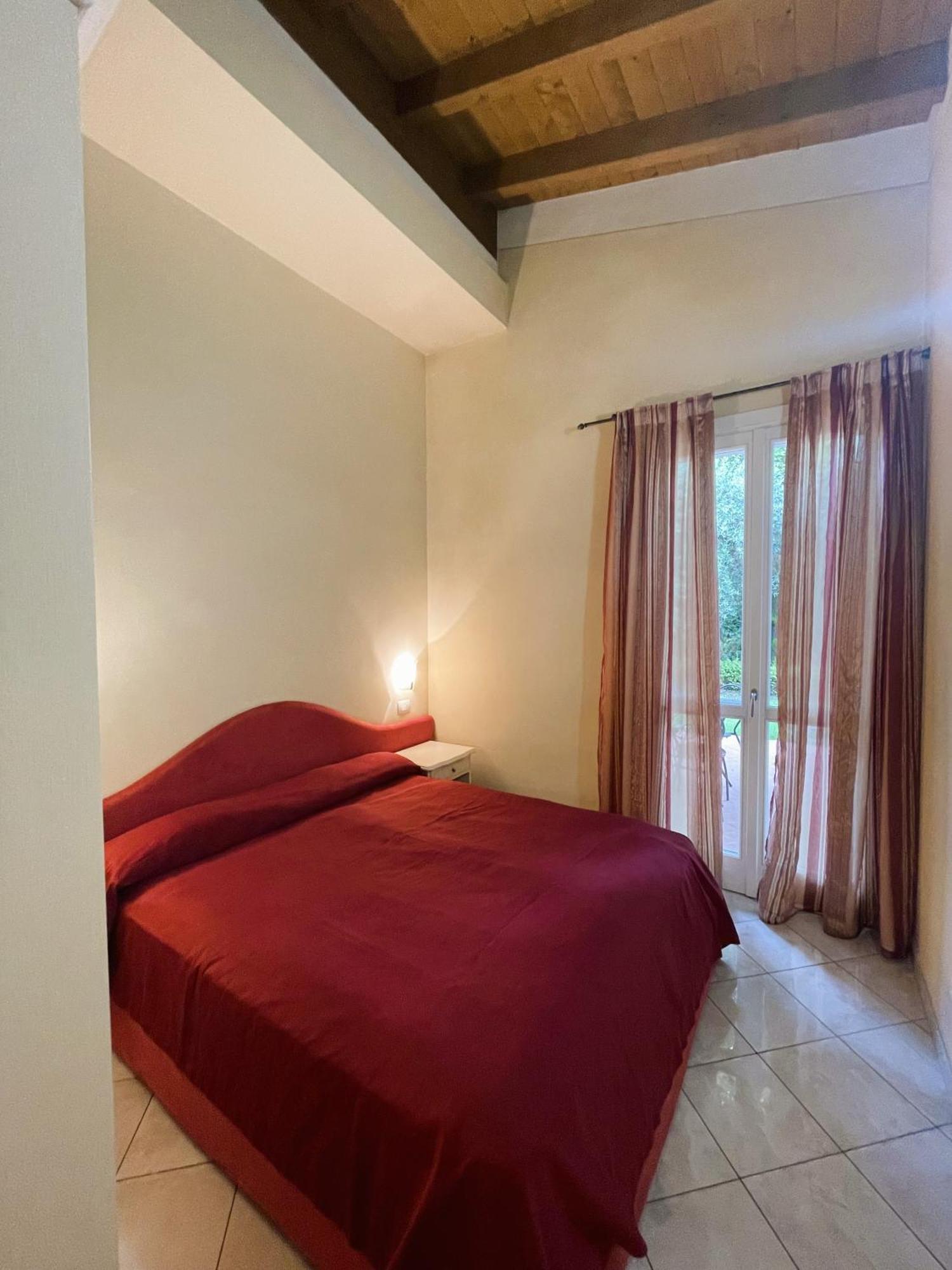 Appartamenti Il Ruscello Manerba del Garda Szoba fotó