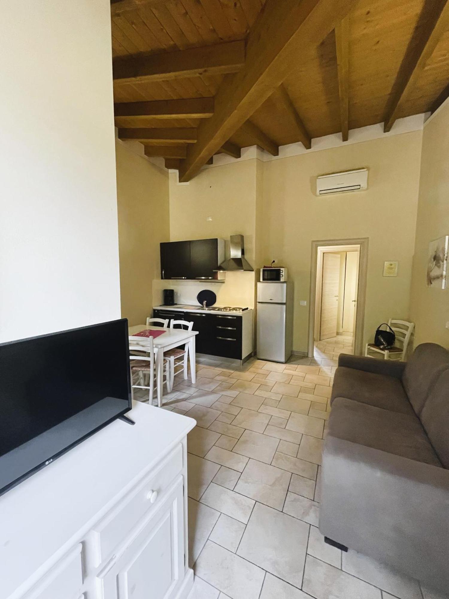 Appartamenti Il Ruscello Manerba del Garda Szoba fotó
