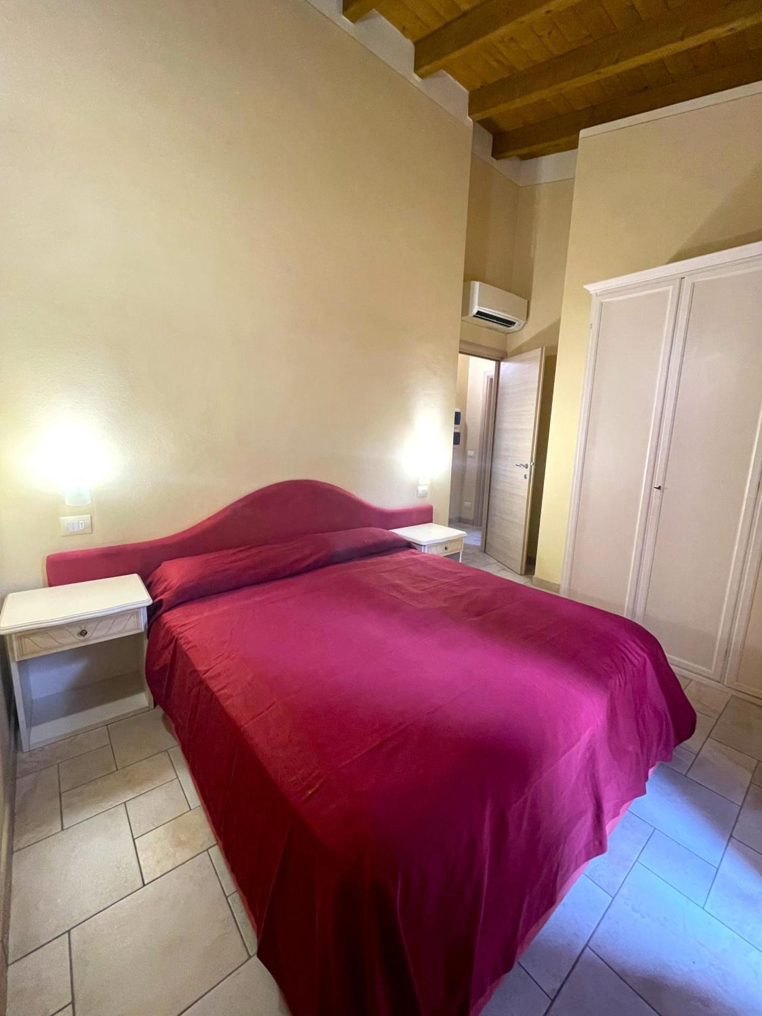 Appartamenti Il Ruscello Manerba del Garda Szoba fotó